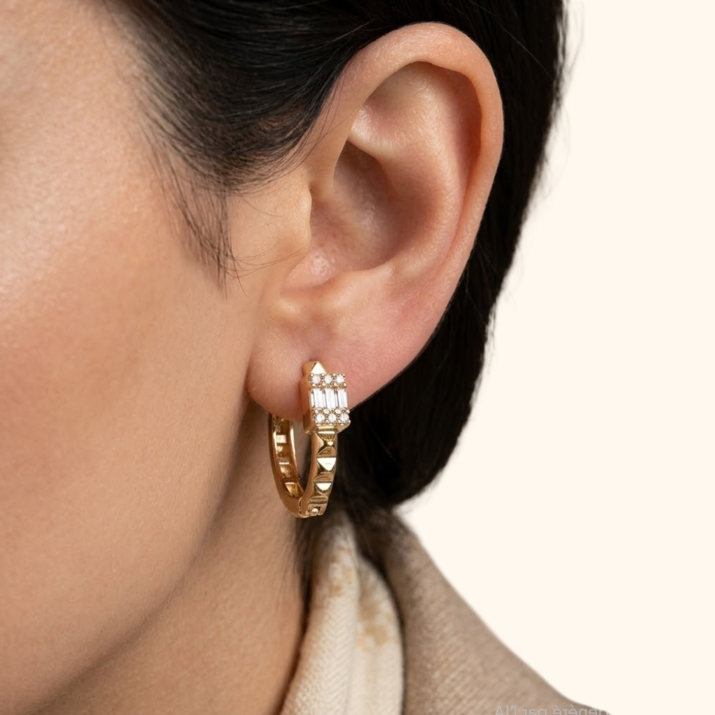 Boucles d’Oreilles Créoles Femme avec Motif Rectangulaire Sertie – Design Élégant et Raffiné