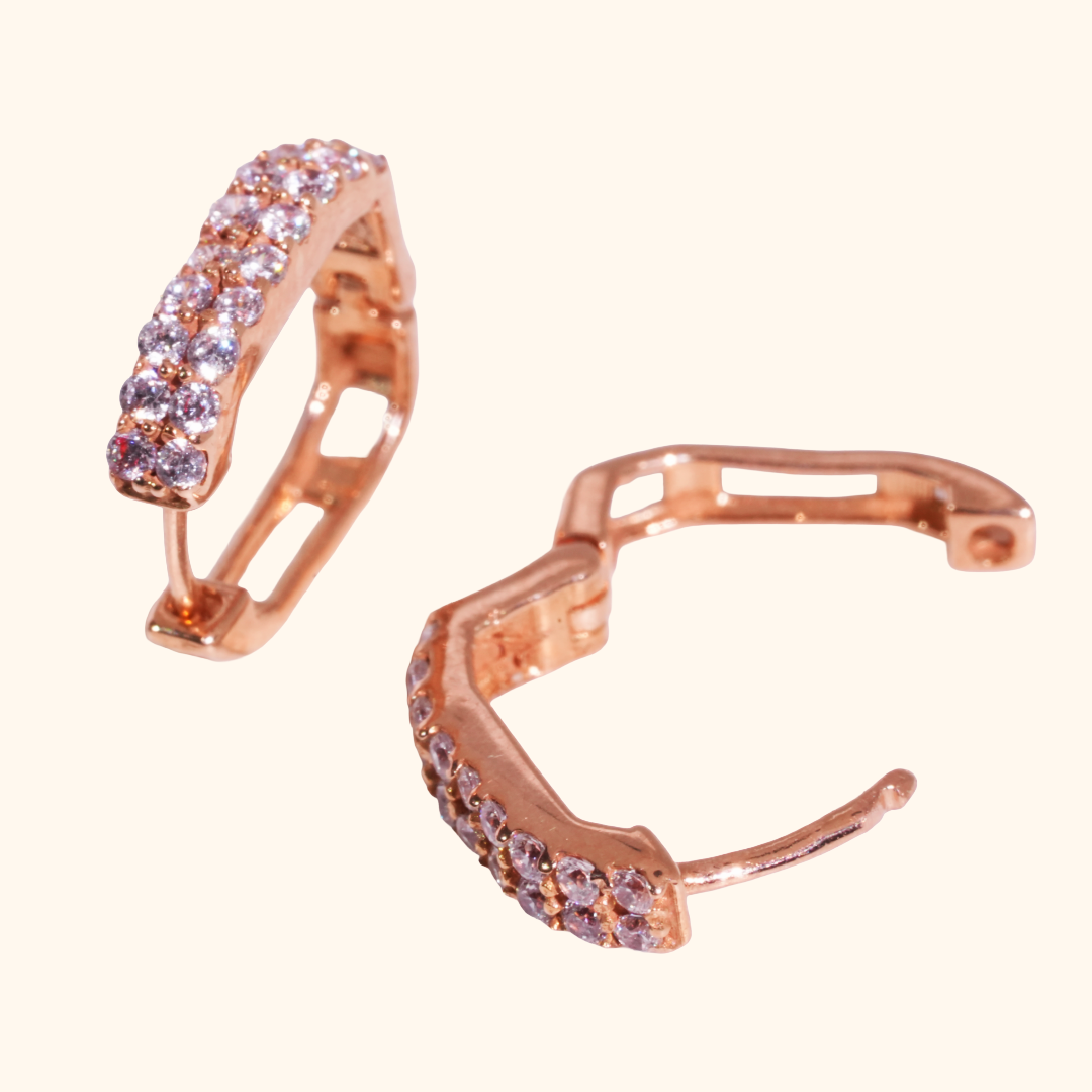Boucles d’Oreilles Créoles Rectangulaires en Or Rose 18 Carats avec Oxydes de Zirconium Premium