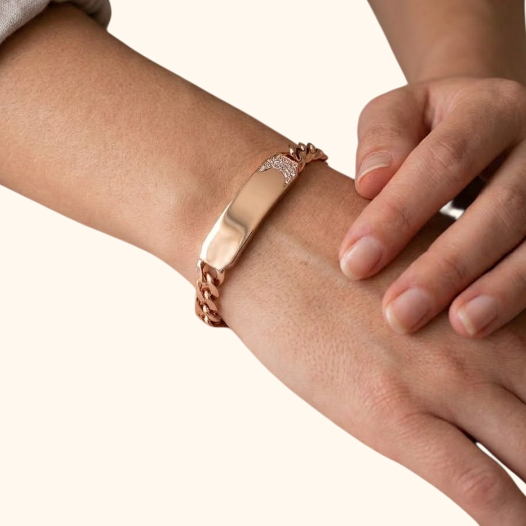 Gourmette Femme en Or Rose 18K avec Plaque et Oxydes de Zirconium Premium