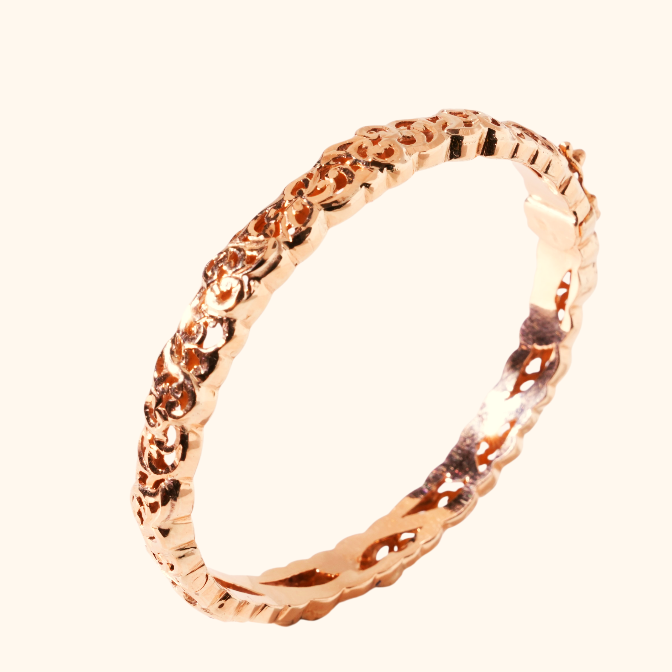Bracelet Traditionnel Femme en Or Jaune 18 Carats – Bijou au Motif Ornemental Raffiné